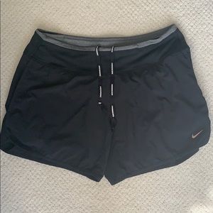 Nike Dry-Fit running shorts with pockets!